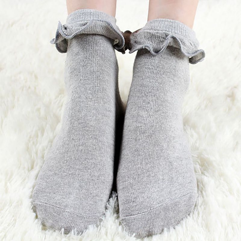 womens frilly socks