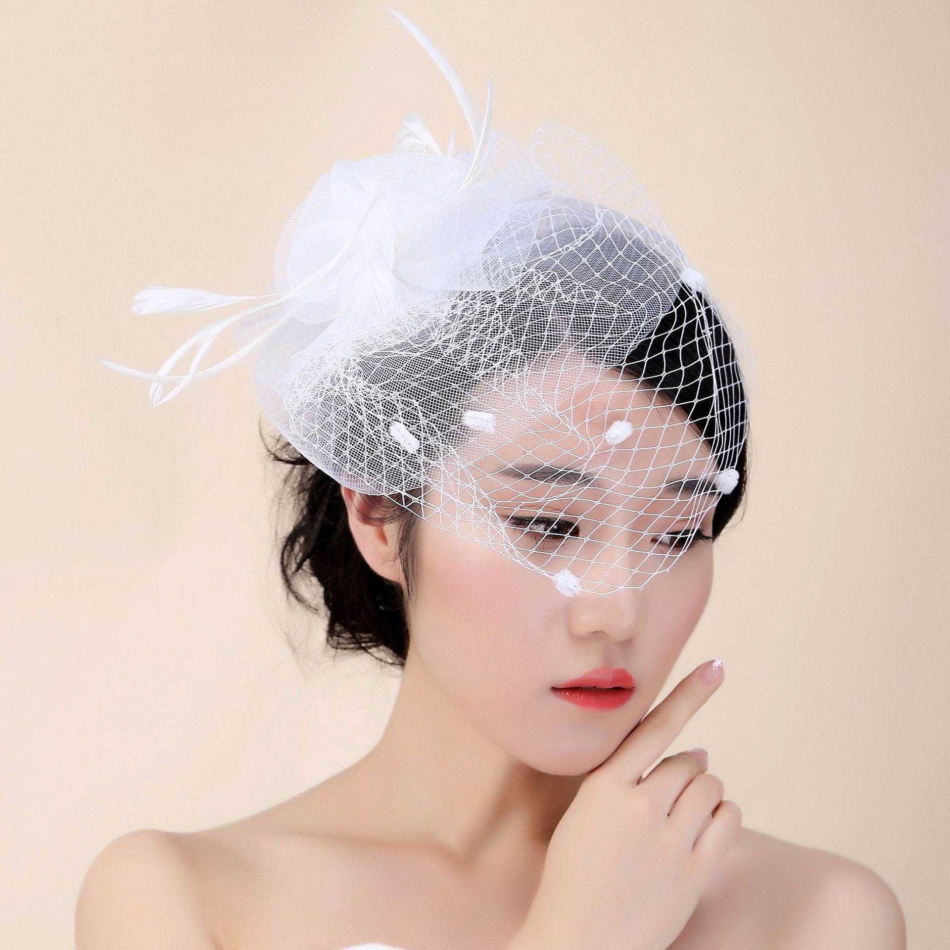 White hair fascinator Clearance
