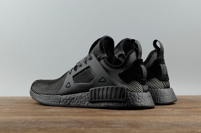 Adidas nmd xr1 winter mens bz0632 red black boos.eBay