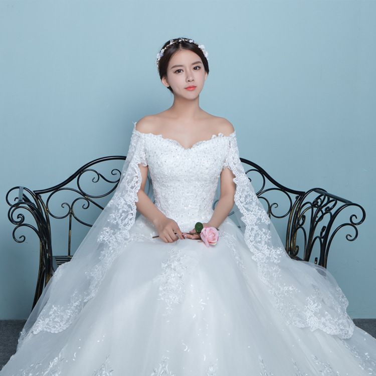 wedding dresses for chubby arms