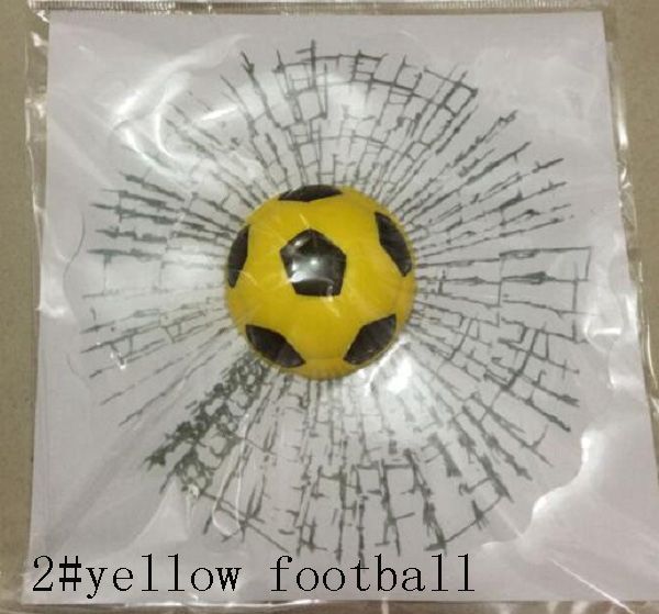 2 # желтый футбол