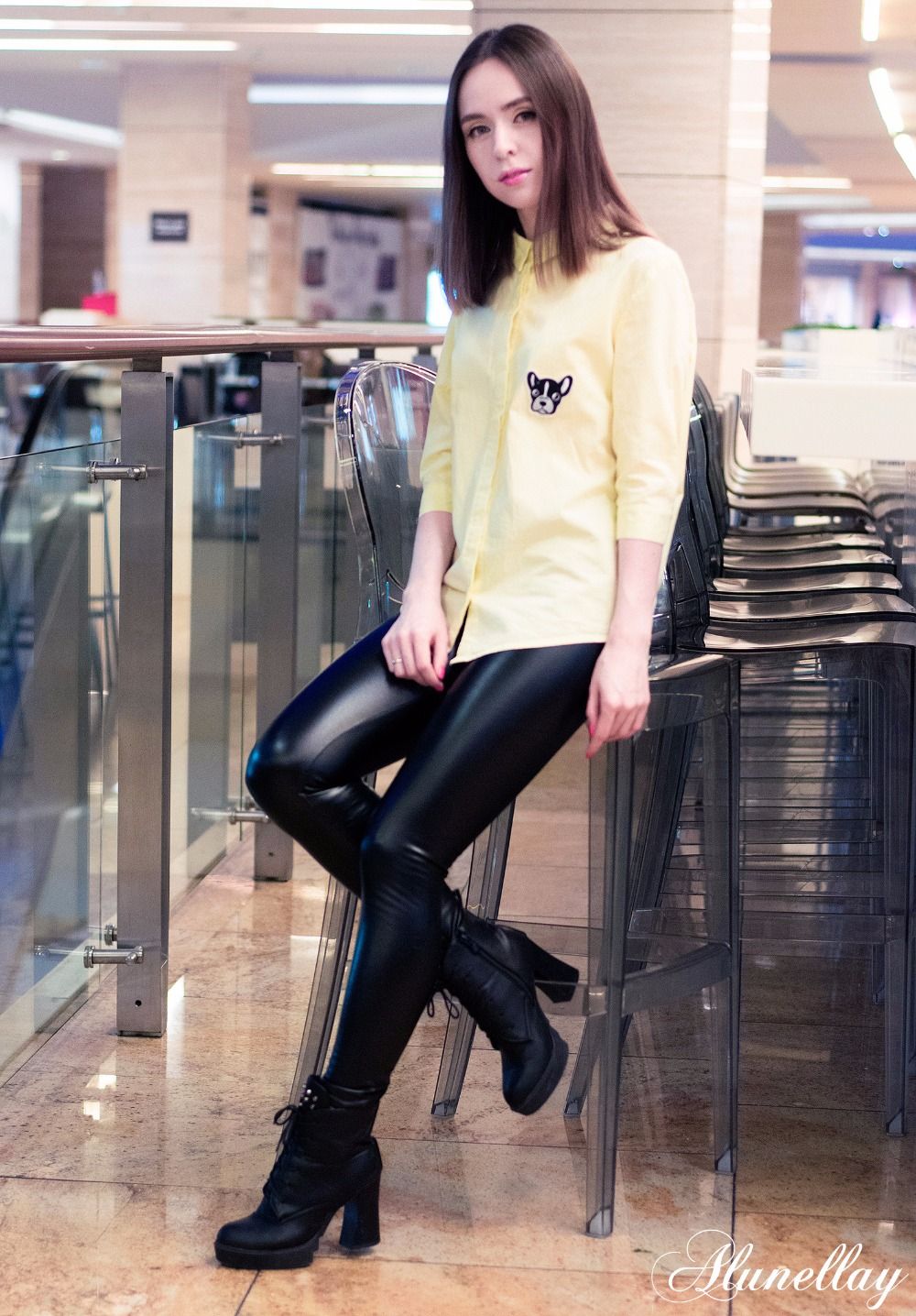 girl leather trousers