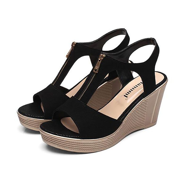 waterproof sandals for women