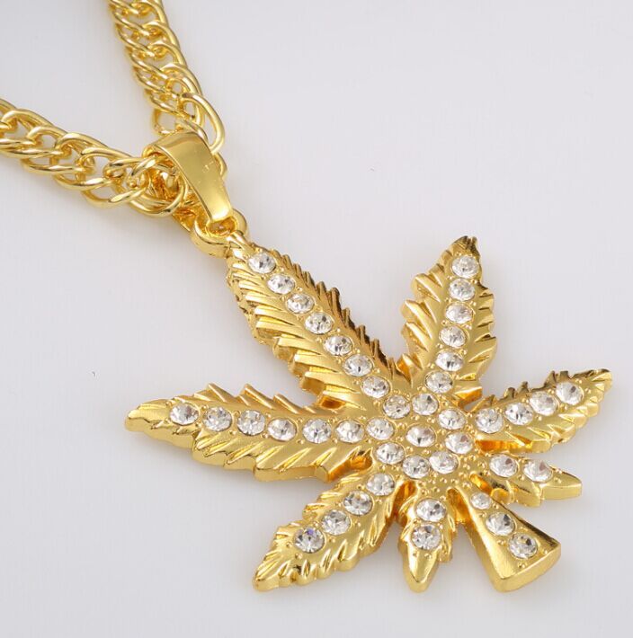 big gold pendants for necklaces