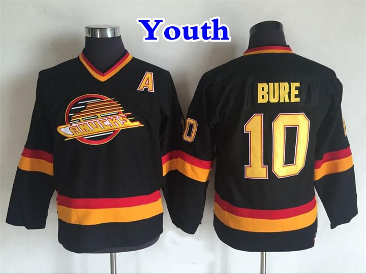 canucks youth jersey