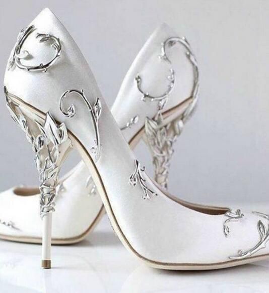 Compre 2017 Nupcial Sapatos De Casamento De Moda Rico Em Metal Super Salto  Alto Apontou Toe Stiletto Celebridade Shoes Multi Cores Mulheres Bombas  Barato | Entrega Rápida E Qualidade | Pt.Dhgate