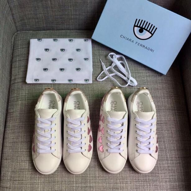 chiara ferragni sneakers heart