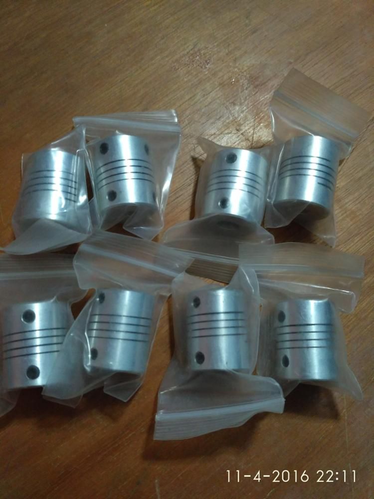 Nuevo acoplador de eje de mordaza de motor CNC de 3x3 mm con Nuevo acoplador de eje de mordaza de motor CNC de 3x3 mm con