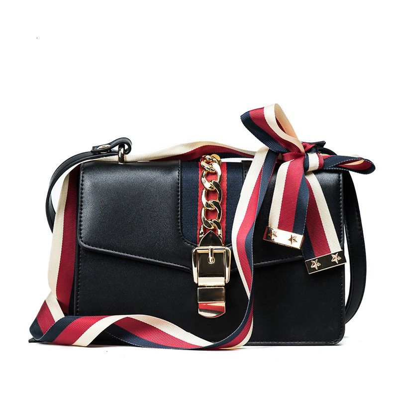 shoulder strap bag