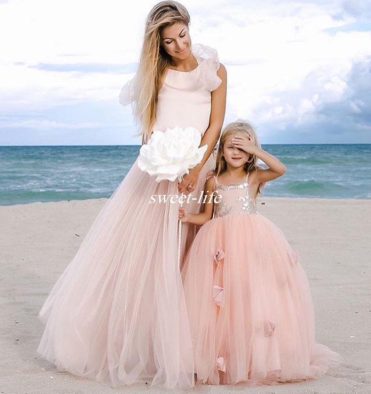 flower girl beach wedding