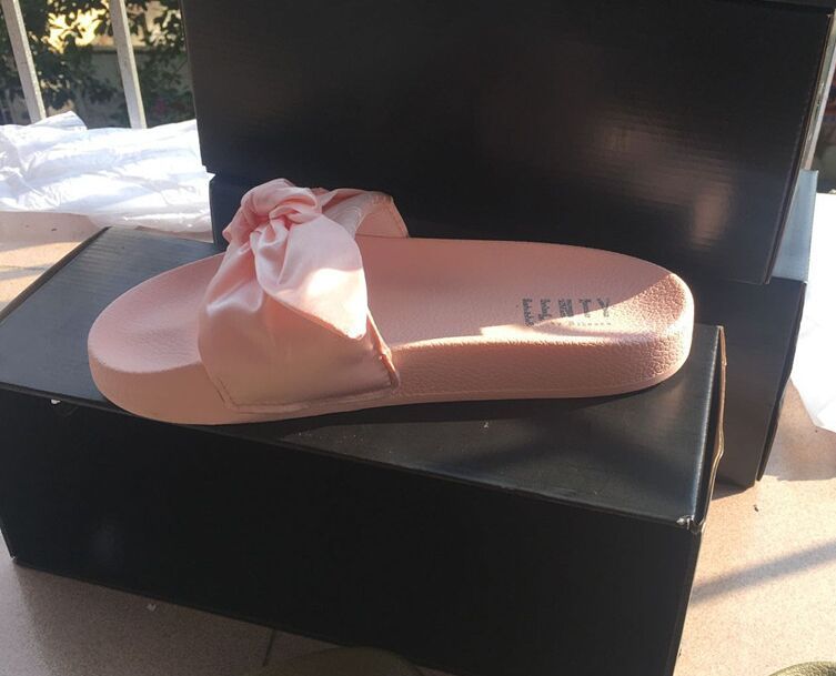 fenty slides with bow