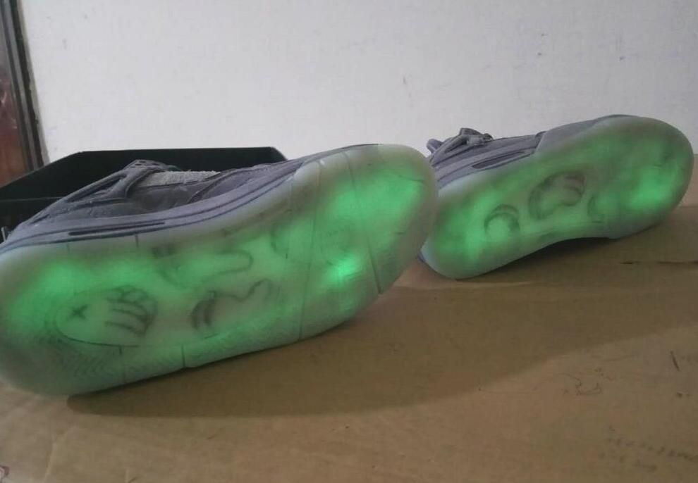 jordan 4 kaws dhgate