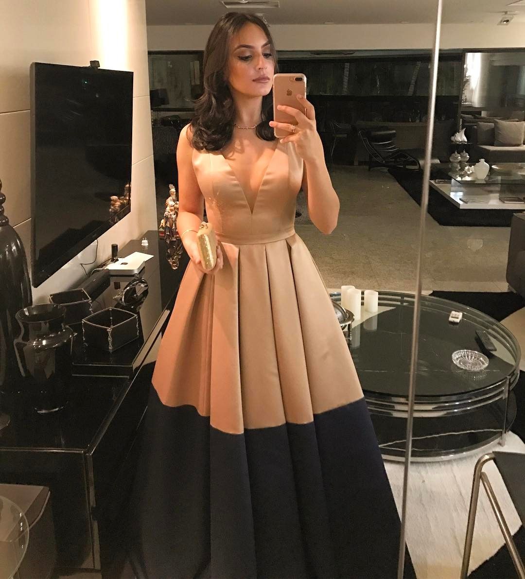 Champagne una línea de vestidos de fiesta de satén negro mezcla de color una línea de Champagne una línea de vestidos de fiesta de satén negro mezcla de color una línea de