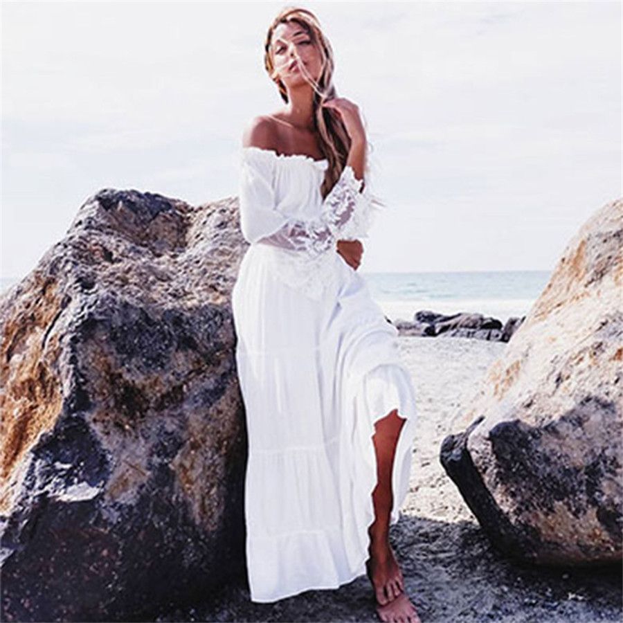 abiti da mare bianchi