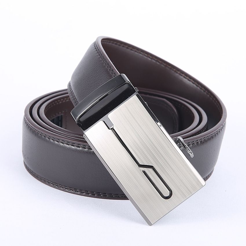 Noir à partir de la ceinture Noir à partir de la ceinture