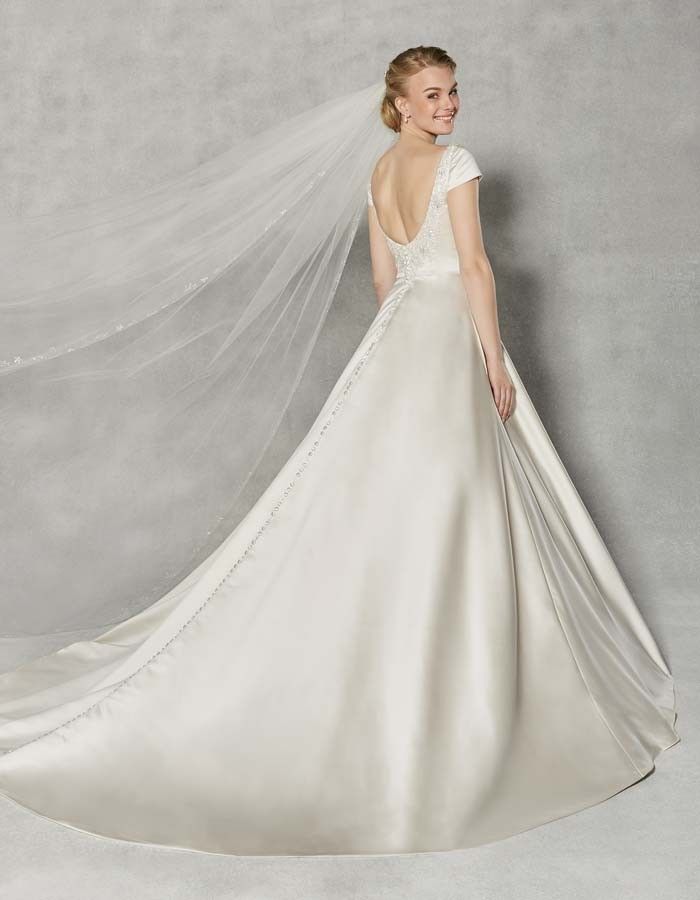Acquistare Abito Da Sposa Classico Con Scollo A Barchetta Con Scollo A Bar  Maniche Lunghe Abito Da Sposa Una Linea Semplice Design Abito Da Sposa  Abito Da Cerimonia ADW010 Economico | Consegna
