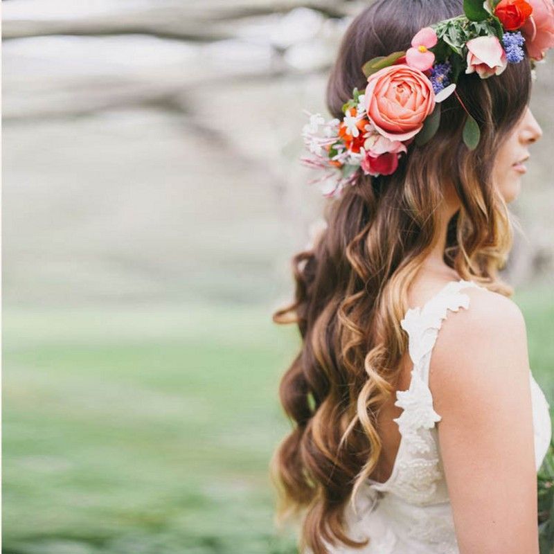 Romantic Bohemian Wedding Flower Headband Bridal Headpiece Bridal Flower Crown Boho Wedding Crown Brides Head Garland Hair Flowers Cheap Wedding Hair