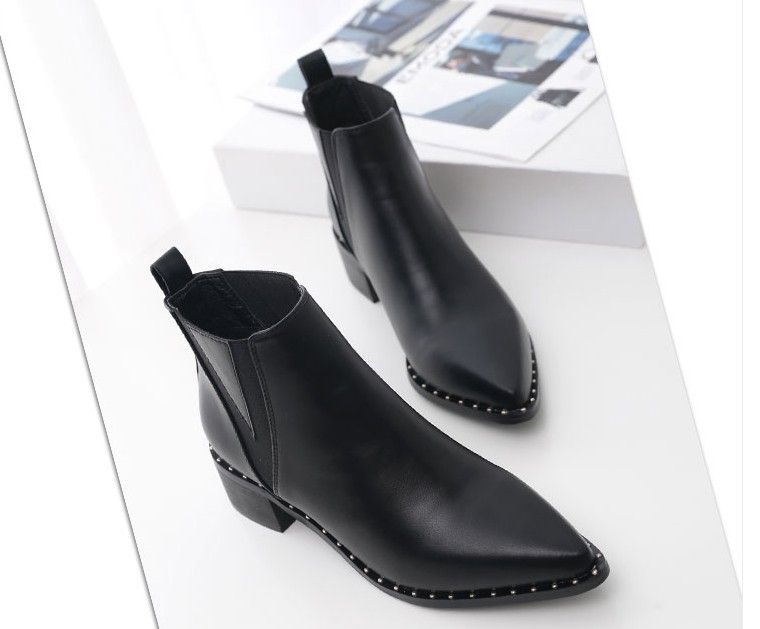 womens pointed chelsea boots