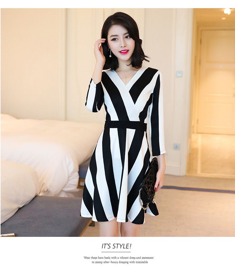 robe à rayures verticales