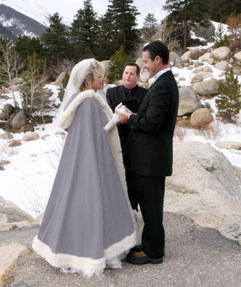 Winter wedding cape clearance with hood