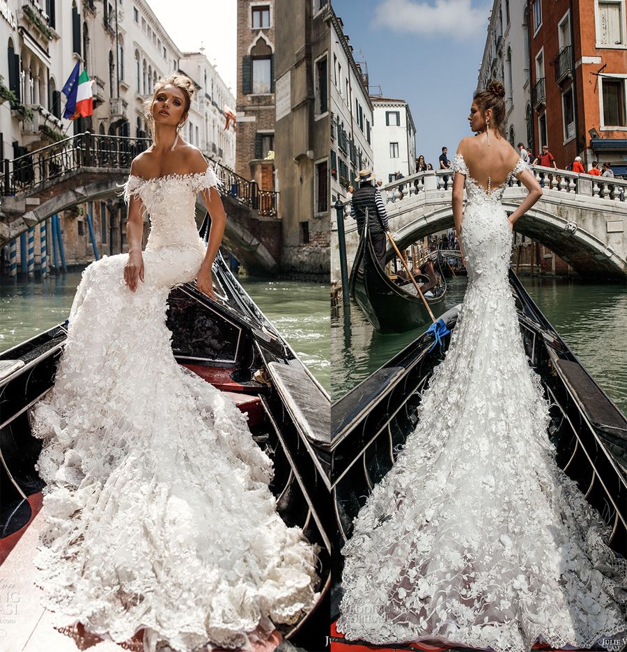 straight wedding dresses 2018