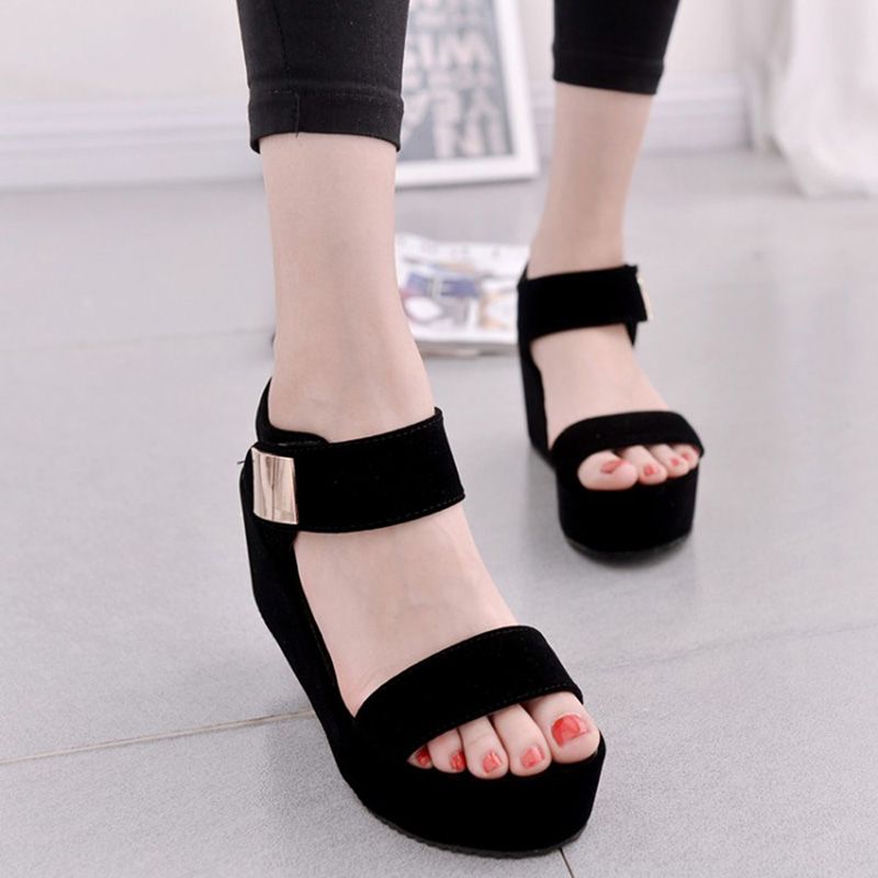 black flat wedges