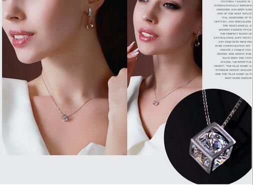 Jewelry Women Fashion 925 Silver Love Cube Necklace Pendant with Chain 