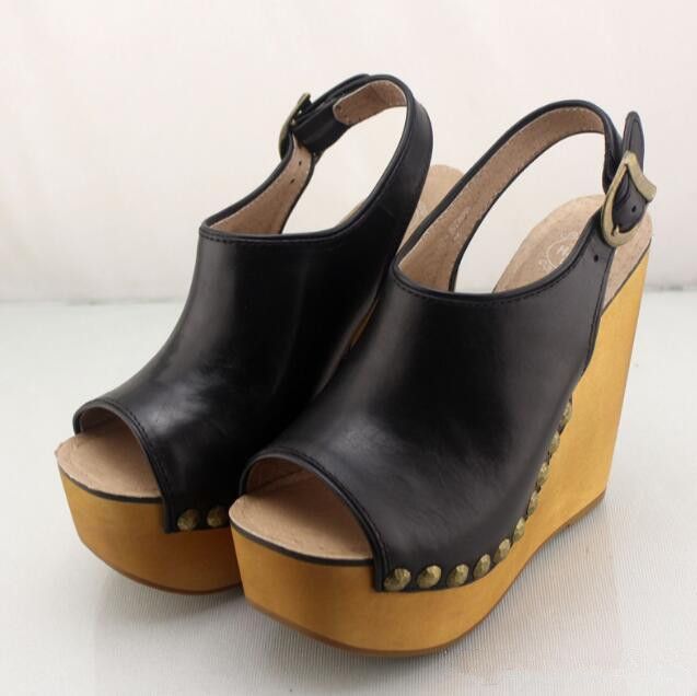 platform wedge clogs