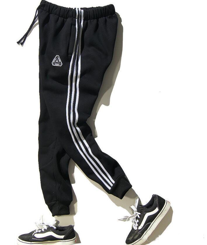 штаны 8 букв. Gorpcore штаны. штаны али баба женские. легинсы adidas originals 3-stripes br9632. широкие штаны для паркура.