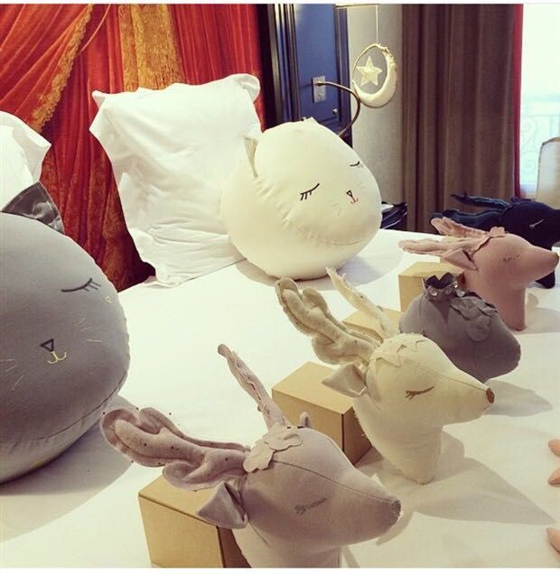 stuffed animal heads for baby room