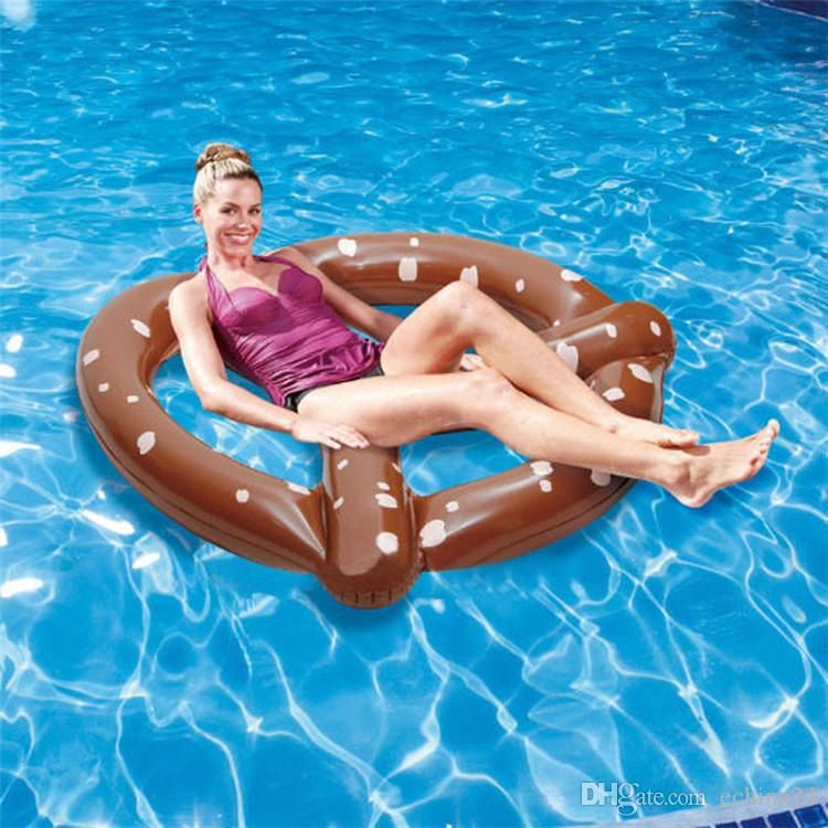 donut water float