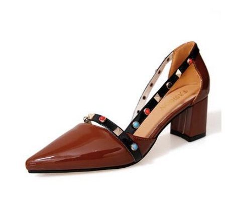 escarpin bout pointu talon carre