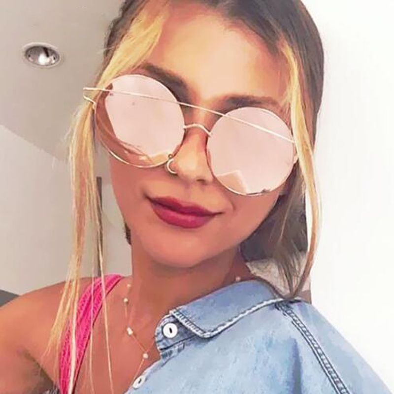 big round sunglasses