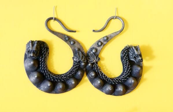 Tiger Eye Stone Bracelets Tiger Eye Wood Fossil Tourmaline Factory Direct Green Gold Opal Ruby Small Circle Mouth Charm Bracelets For Children Wholesale Silver Jewelry From Dong1233 36 42 Dhgate Com