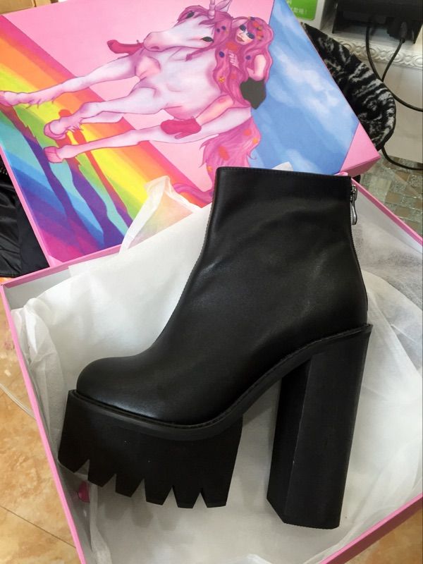 jeffrey campbell mulder boots