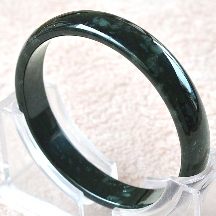black jade bangle