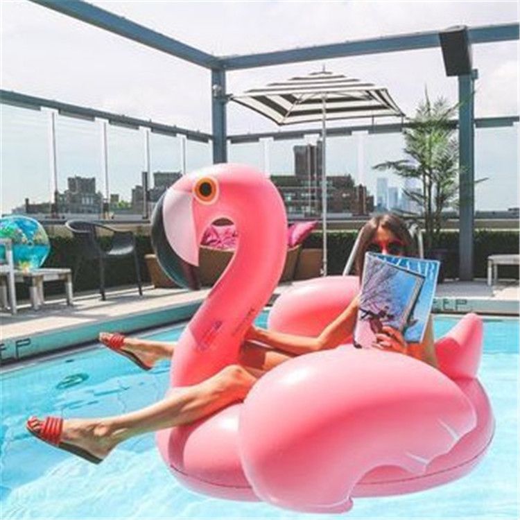 Small Flamingo 150x150x90