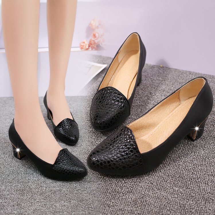 comfortable office shoes for women