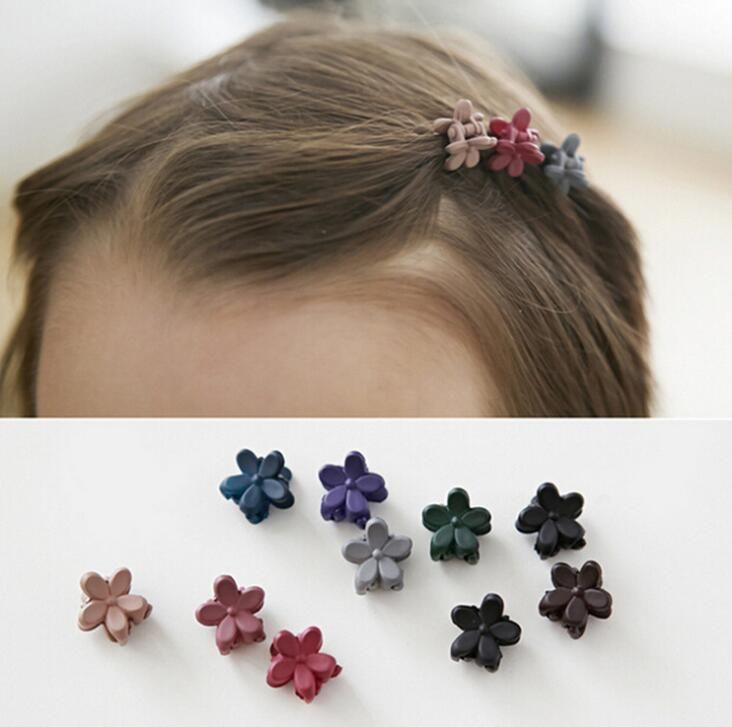 Candy Color Mini Small Hair Claw Girls' Hair Clips Kids Flower Hair Accessories for girls 100pcs/lot free ship Candy Color Mini Small Hair Claw Girls' Hair Clips Kids Flower Hair Accessories for girls 100pcs/lot free ship