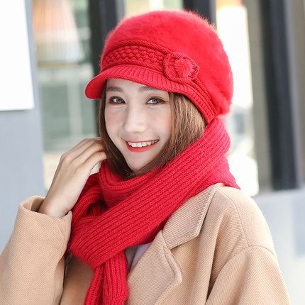 Rood, hoed + sjaal