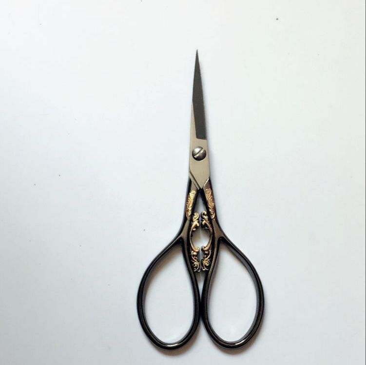 material cutting scissors
