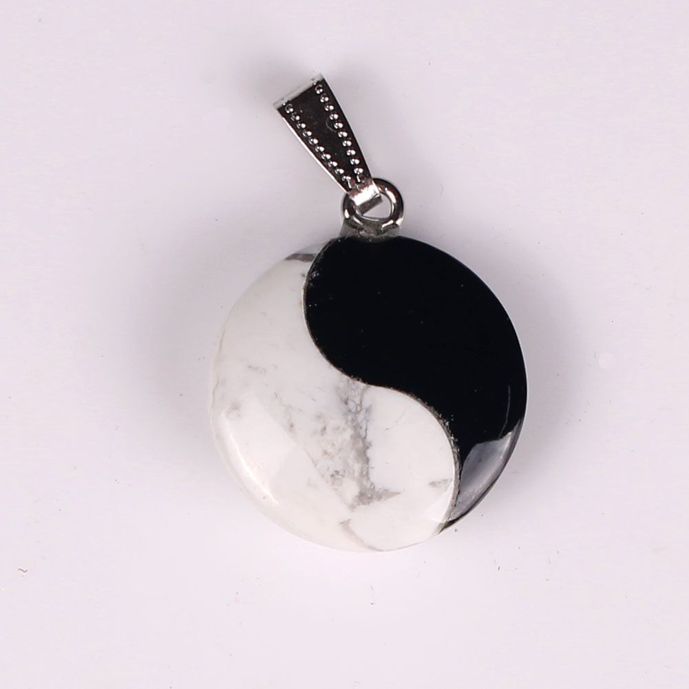 Natural jade agate Natural Stone Hello Kitty Pendant jewellery Lucky Amulet