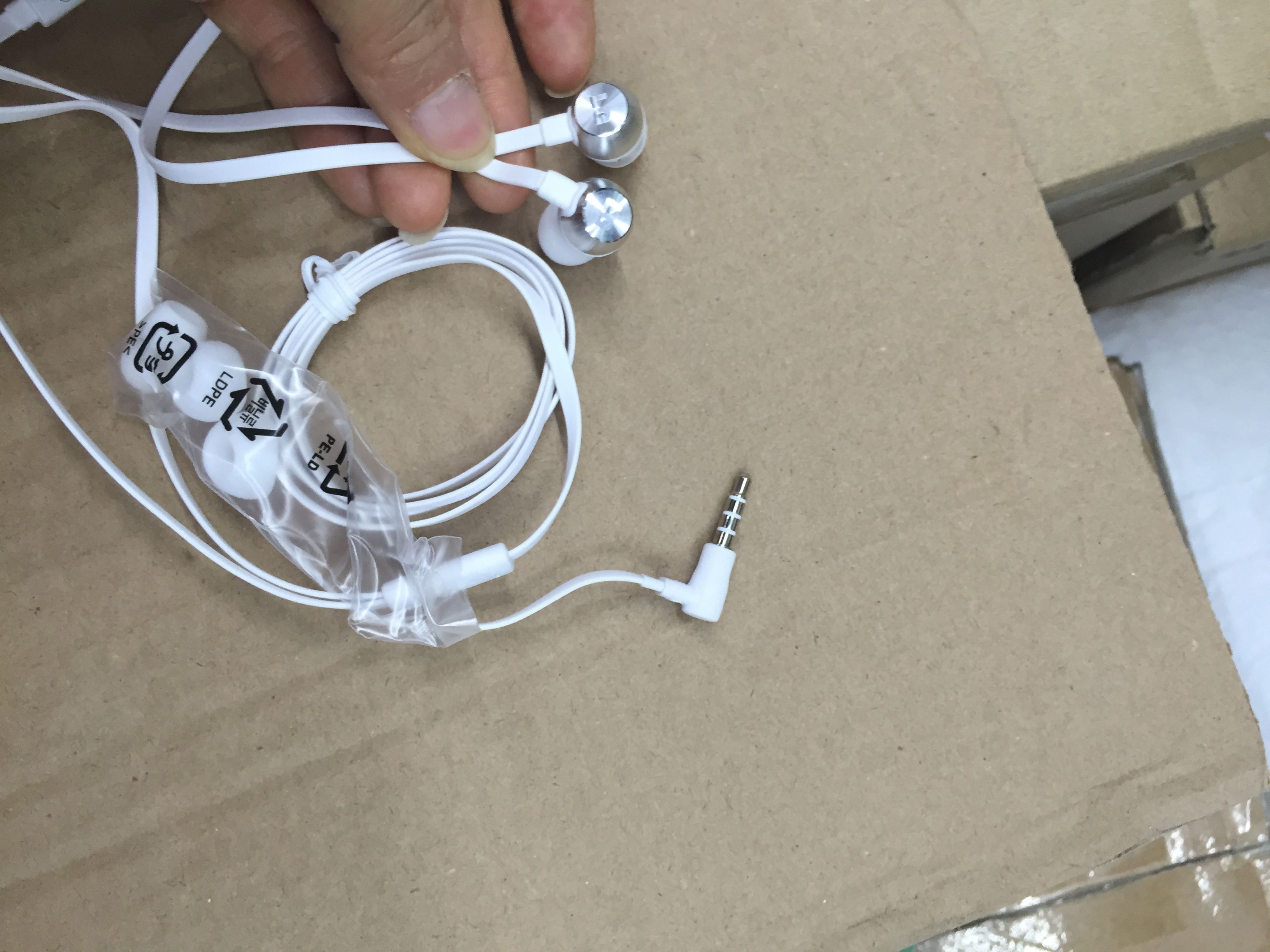 DHL Free For LG G5 Original Earphone Headset With Mic/Remote Control In Ear  3.5mm Mobile Music Calling Headphone Stereo Sound Earsets ORI From  Nilahu0903, $4.51 | DHgate.Com