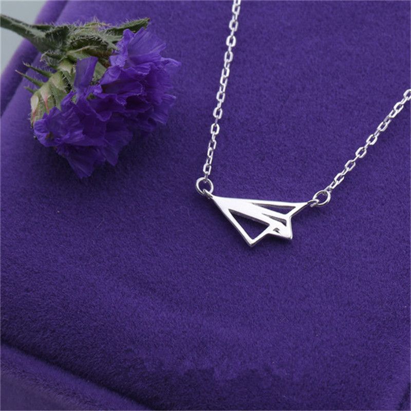 Großhandel Heißer Verkauf Papier Flugzeug Halskette Schmuck Hohl Falten Origami Flugzeug Halskette Von Lilysmile 1094 Auf Dedhgatecom Dhgate