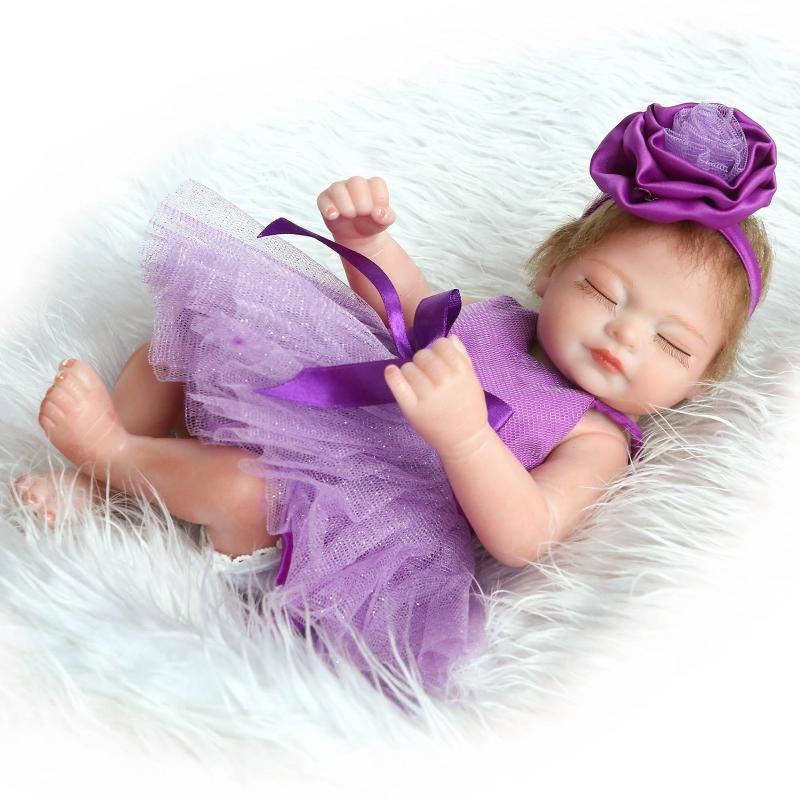 bebe reborne en silicone