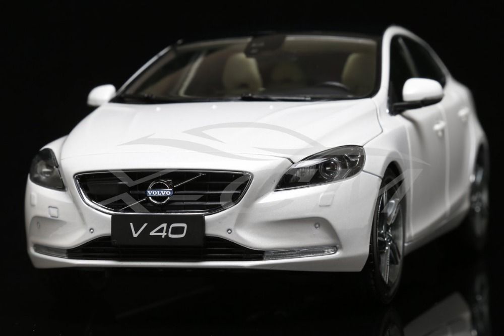 volvo v40 diecast