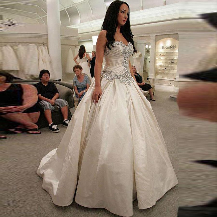 Incredibile Abito Da Sposa Con Scollo In Raso Con Scollo In Raso Con Strass  Con Strass In Rilievo Top Abiti Da Sposa Vestidos De Noivas Da 190 € |  DHgate Italy