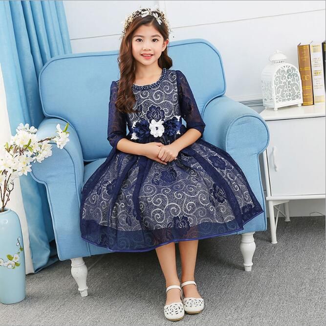 Vestidos de boda escote con cuentas para niños mangas medias azul marino blanco rebordear diseño de la hoja de la flor patrón niñas vestido tamaño 3-12 Vestidos de boda escote con cuentas para niños mangas medias azul marino blanco rebordear diseño de la hoja de la flor patrón niñas vestido tamaño 3-12