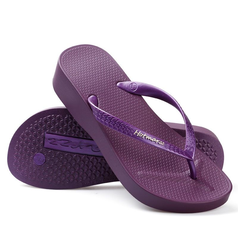 thick flip flops for womens
