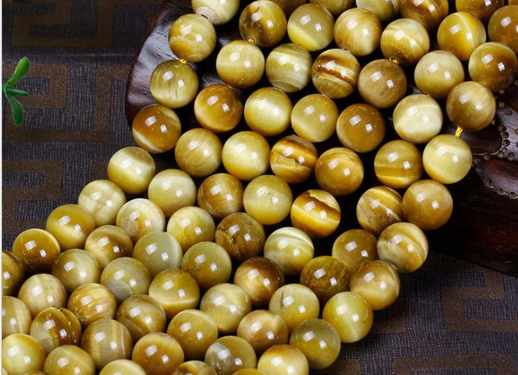 yellow tiger eye